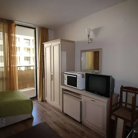Avalon 3*