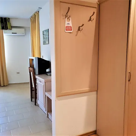 Avalon Hotel 3*