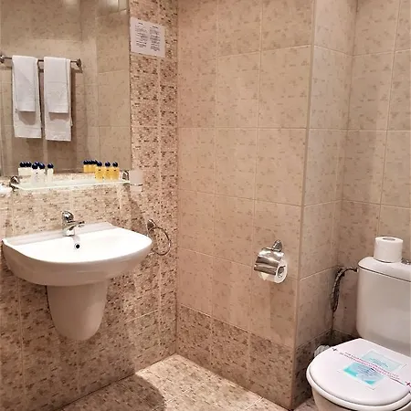 Avalon Hotel 3*